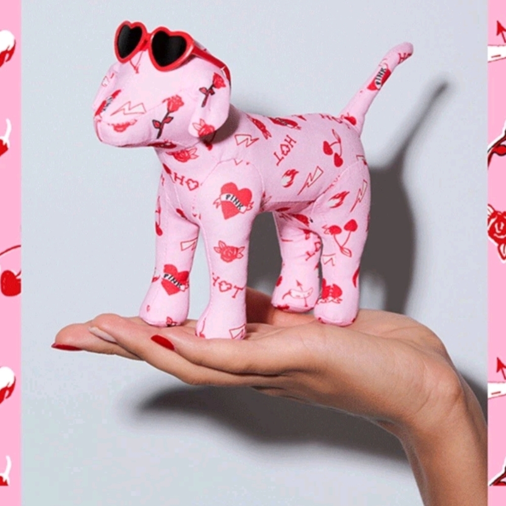 NIP NWT Victoria’s Secret VS PINK 2025 Valentines Day Dog Limited Edition Mini